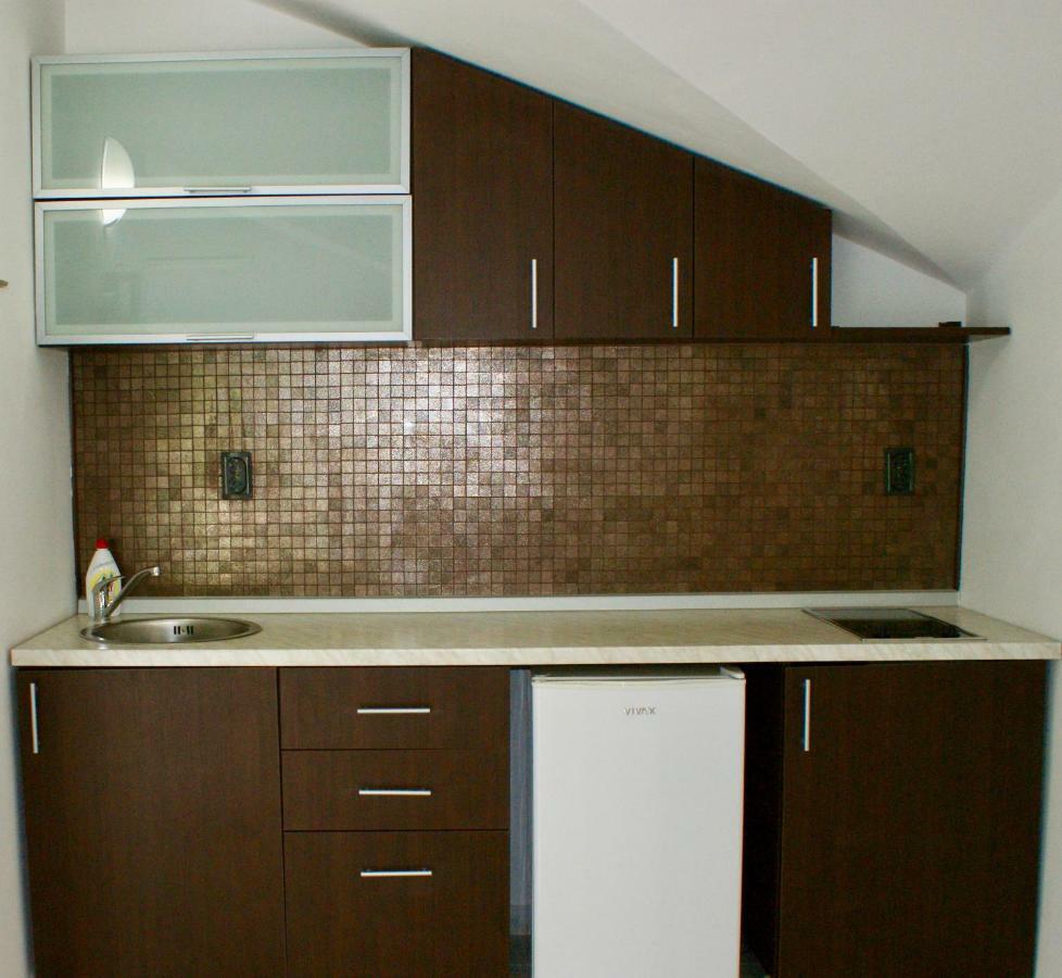 Studio Apartments Morinj Exterior photo