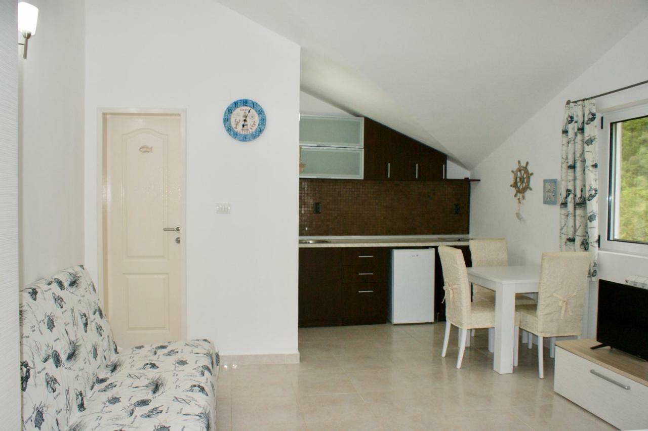 Studio Apartments Morinj Exterior photo
