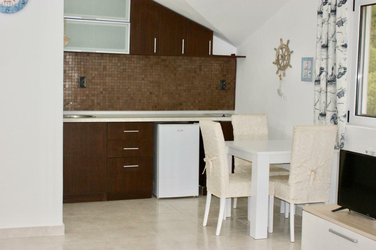 Studio Apartments Morinj Exterior photo
